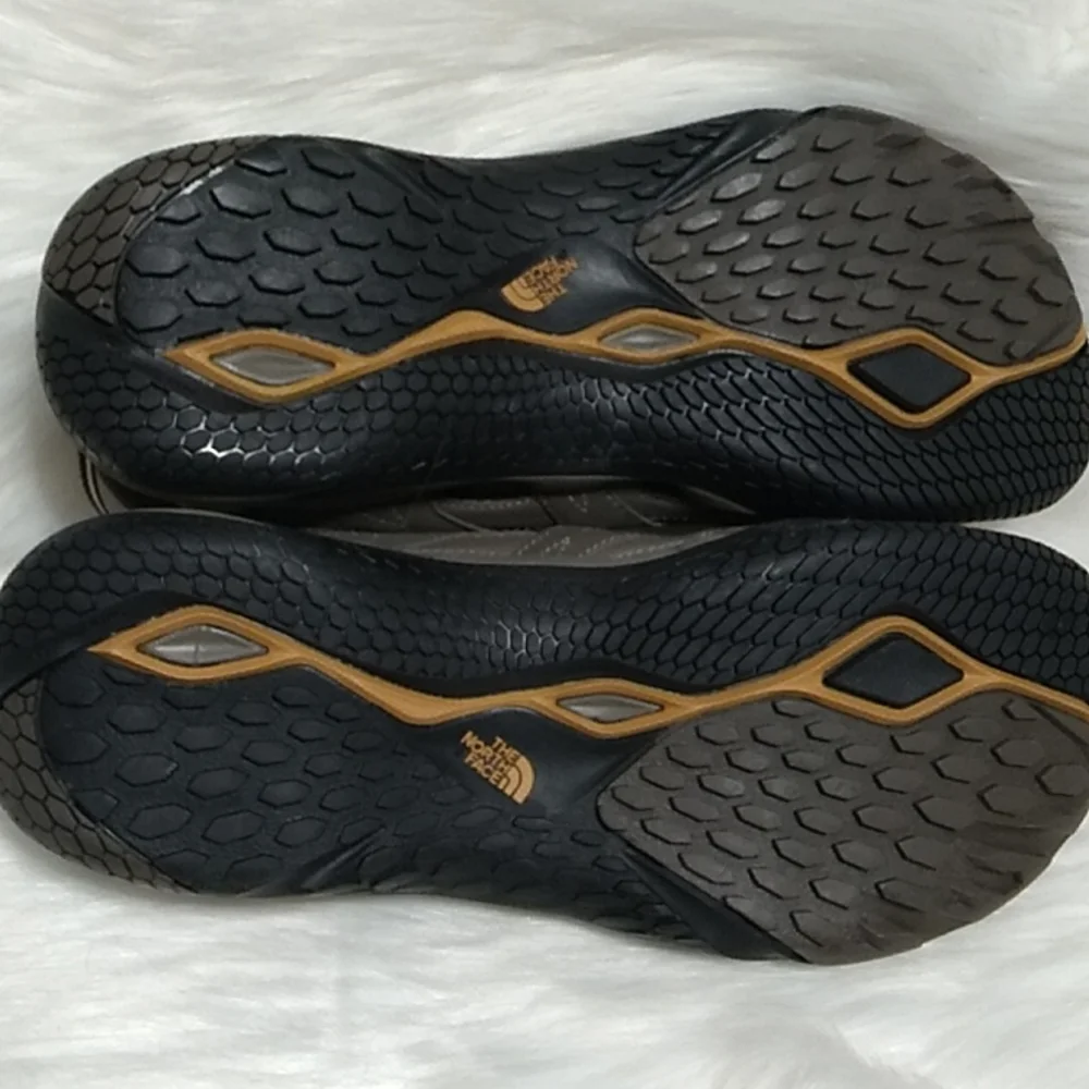 SALE! NWOT The North Face Mens Sandals Sz.10